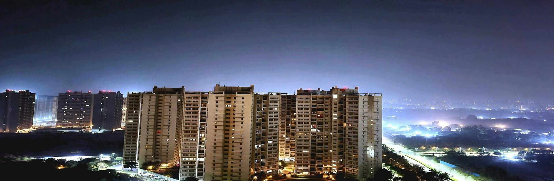 Lifestyle amenities and leisure spaces at Godrej Arden Greater Noida