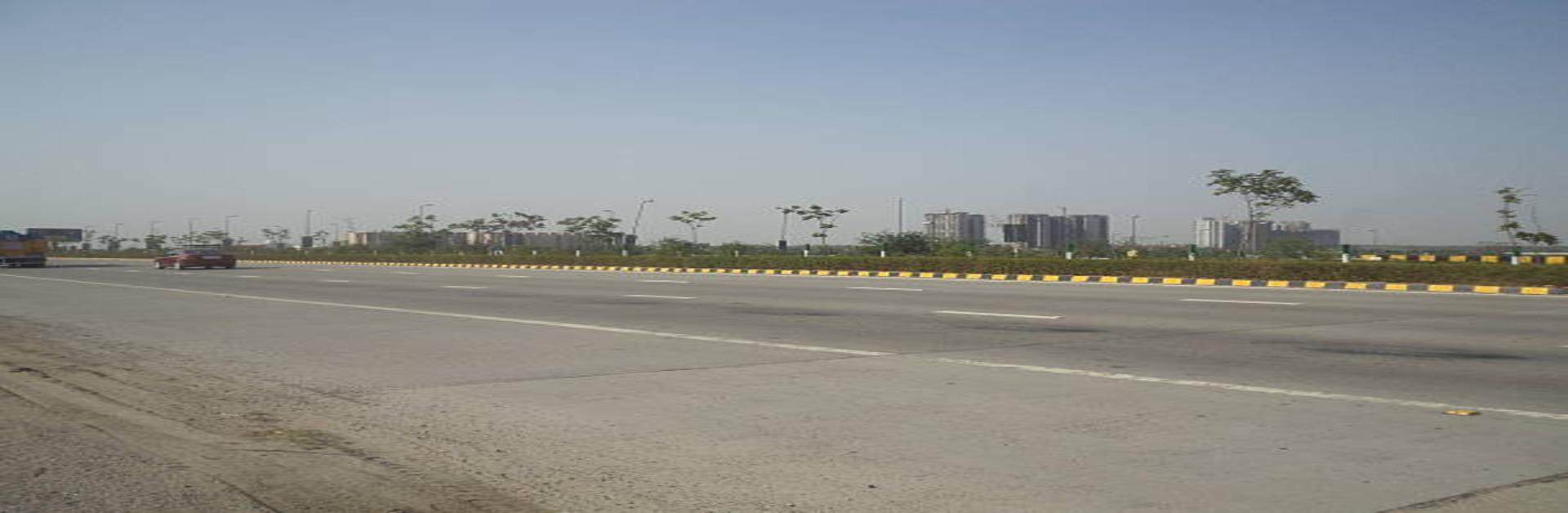 Noida Expressway Real Estate