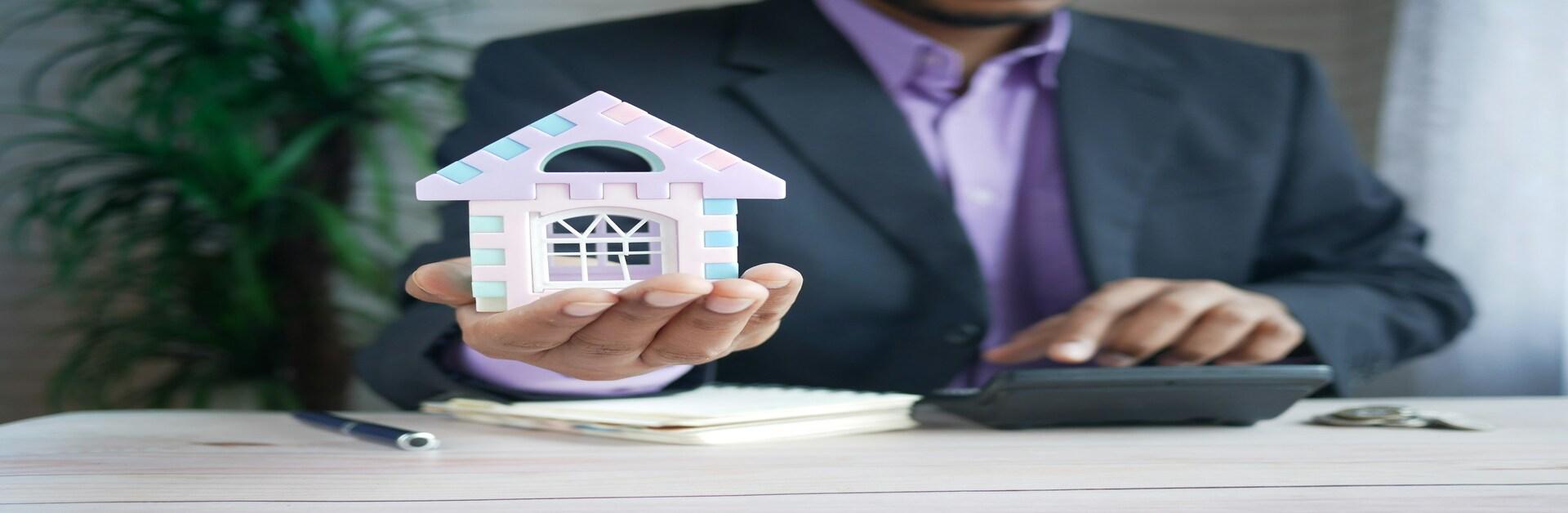 Indian homebuyers exploring flexible payment plan options for property investment